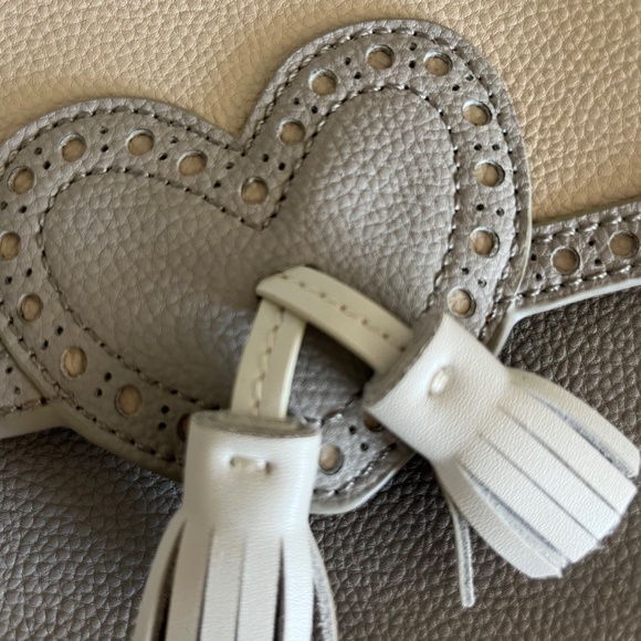 Leather bag with handle and crossbody strap - Picture 4 of 17